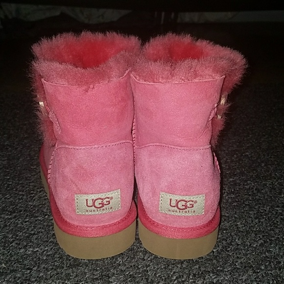 UGG Mini Bailey Button II Boot - Picture 3 of 6